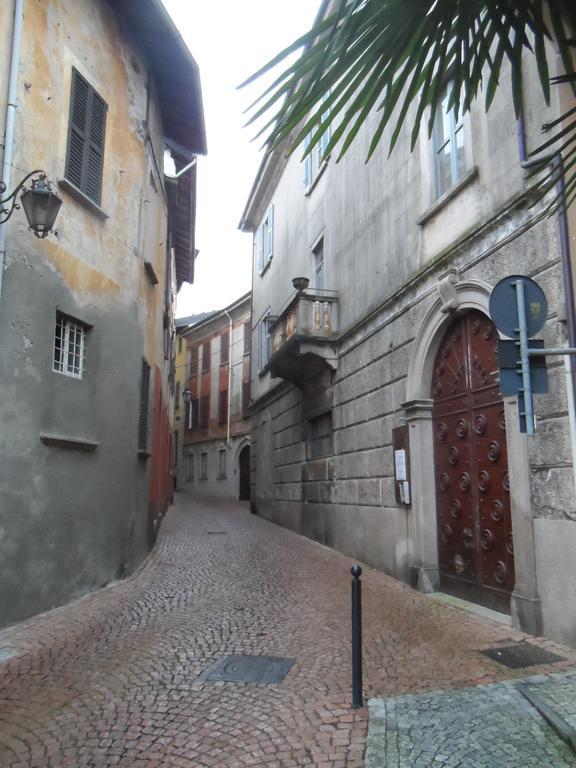 Casa Botta - Luino Lago Maggiore エクステリア 写真