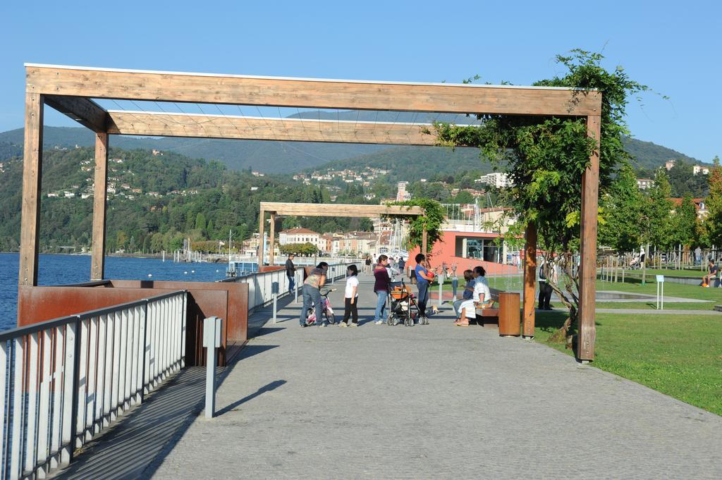 Casa Botta - Luino Lago Maggiore エクステリア 写真